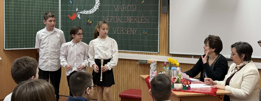 Népdaléneklési verseny